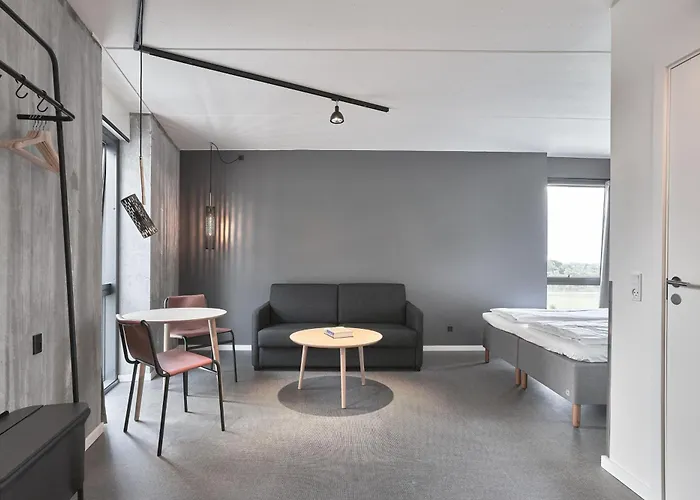 Four Points Flex By Sheraton Arena Hotel 3*